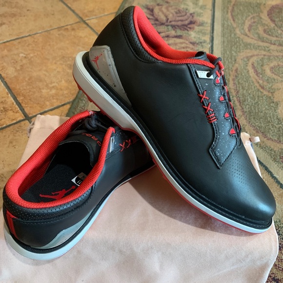 Nike Men’s Air Jordan ADG 5 Spikeless Golf Shoes